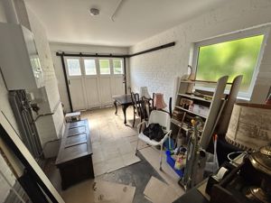 Photo 25- click for photo gallery